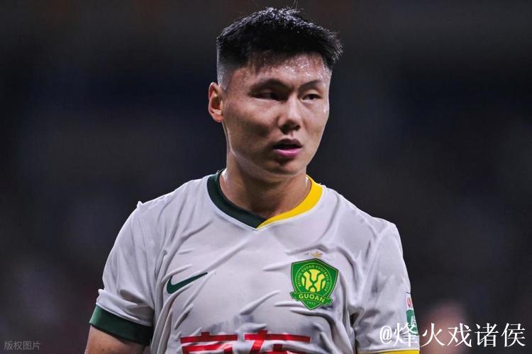 邵佳一首个弃用的球员？国安输球方昊隐身，表现配不上国脚身份！